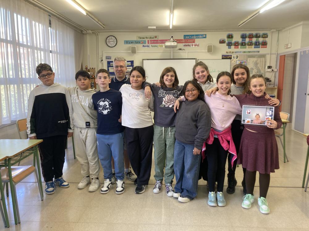 Reportatge“We are English” o com aprendre anglès fent de youtuber des d’una escola de Nou Barris