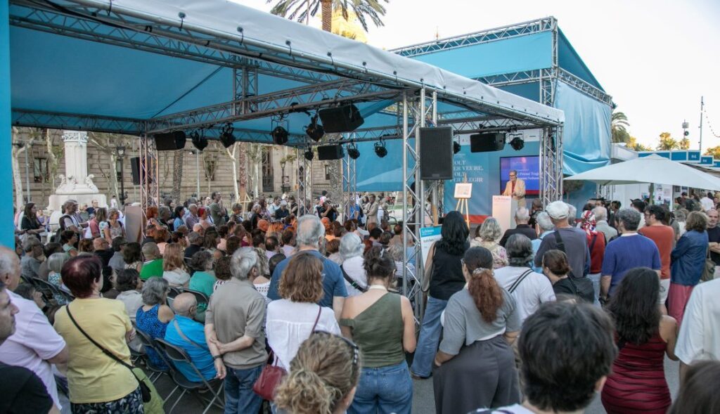 Actualitat130.000 persones a la Setmana del Llibre en Català